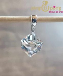 Pendentif « cube » de SPARK en cristal de Swarovski® blanc sur argent rhodié